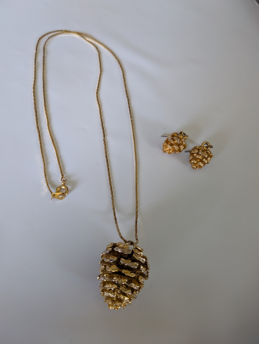 Gold Pinecone Pendant Necklace and Earrings Set - Picture 9 of 13